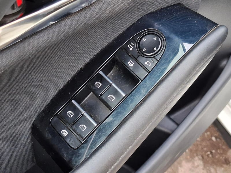 Mazda 3 SPORT 2.0 2021 - Imagen 13 de 20