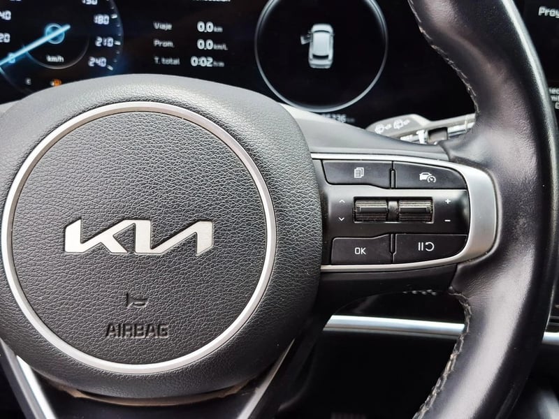 Kia SPORTAGE SPORTAGE 2023 - Imagen 17 de 20