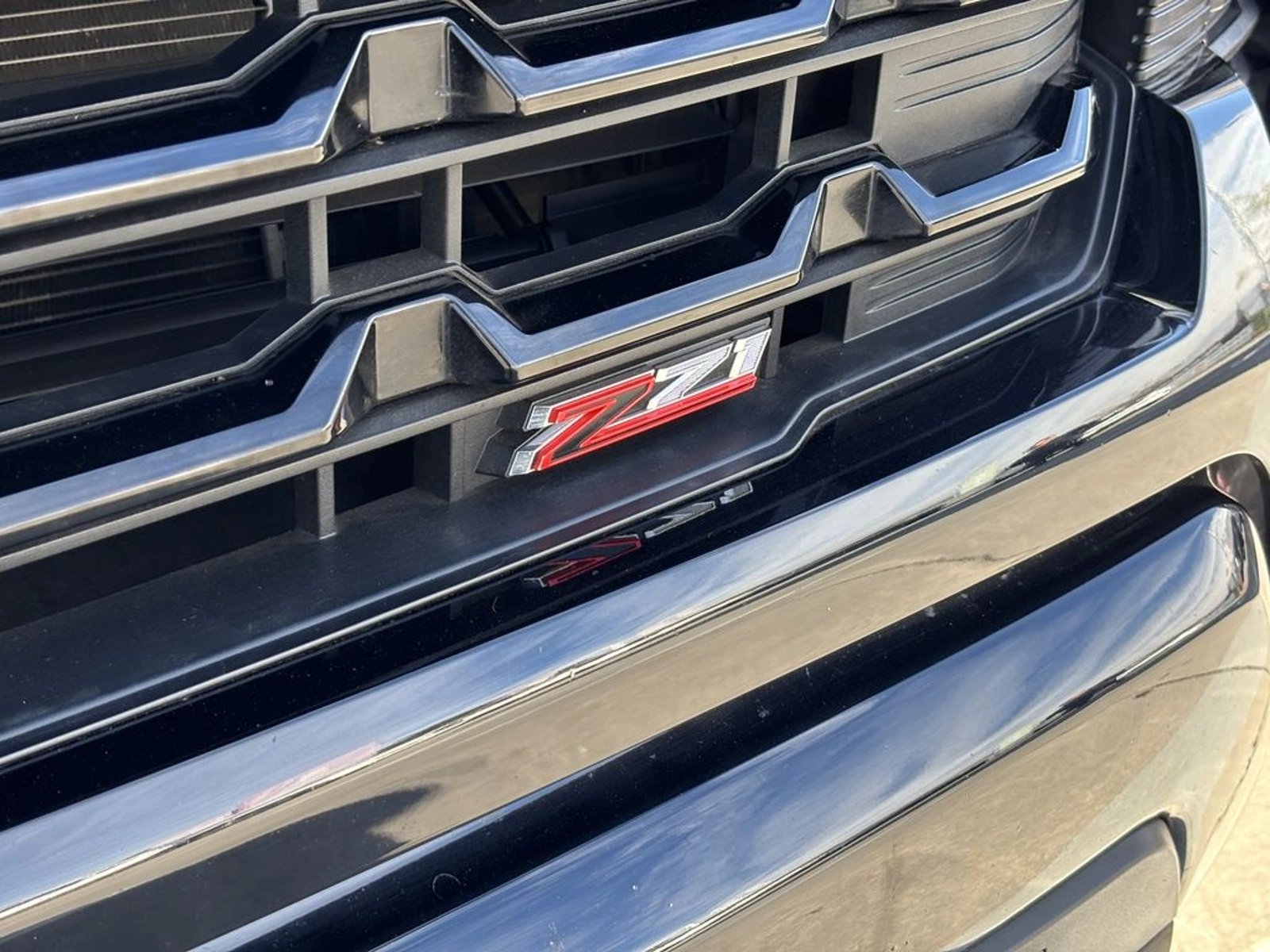 Chevrolet SILVERADO 5.3 LT TRAIL BOSS Z71 4X4 AT 4P 2023 - Foto 5 de 20