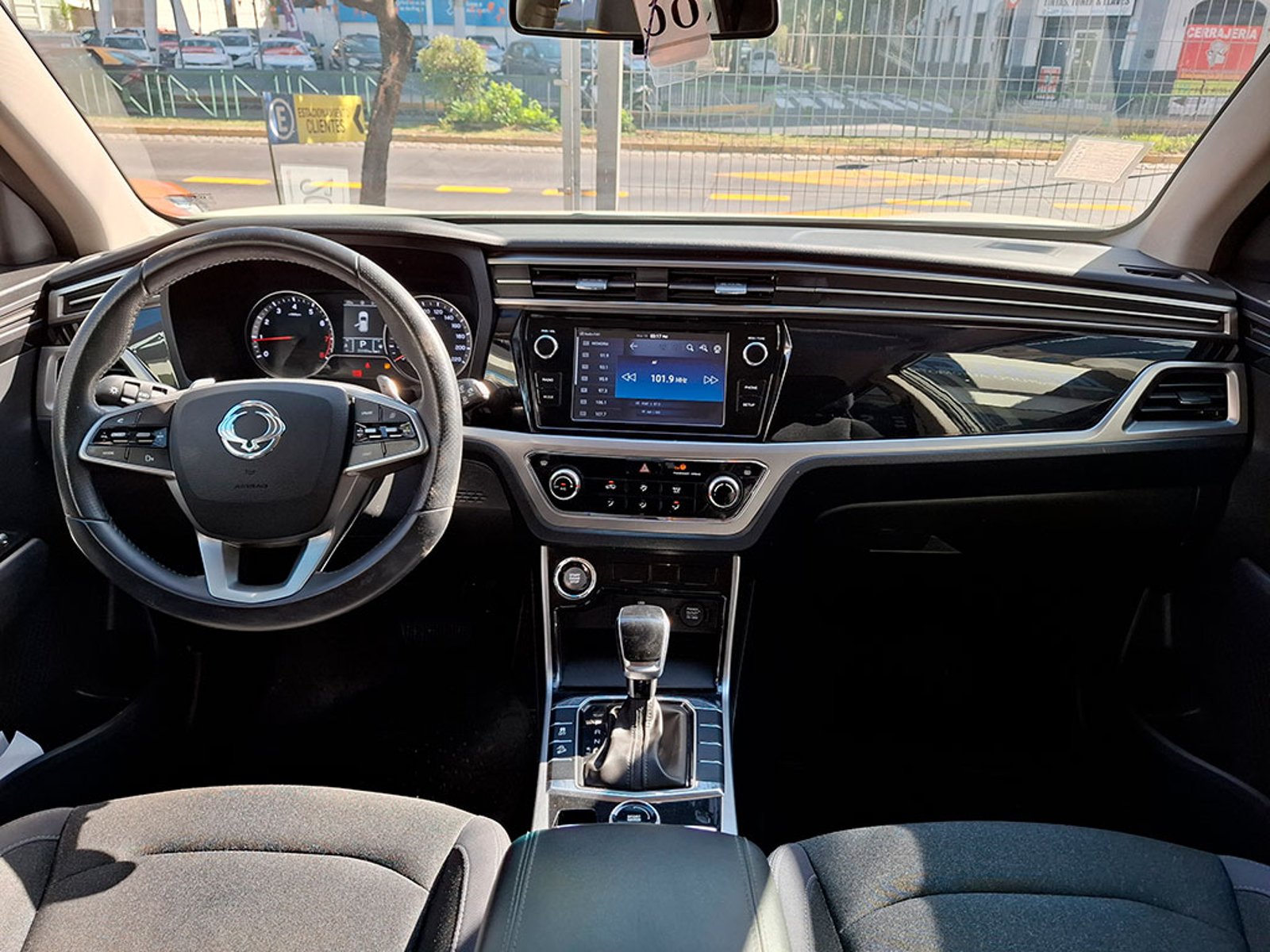 SSANGYONG KORANDO 1.5T GLX 2024 - Imagen 8 de 20