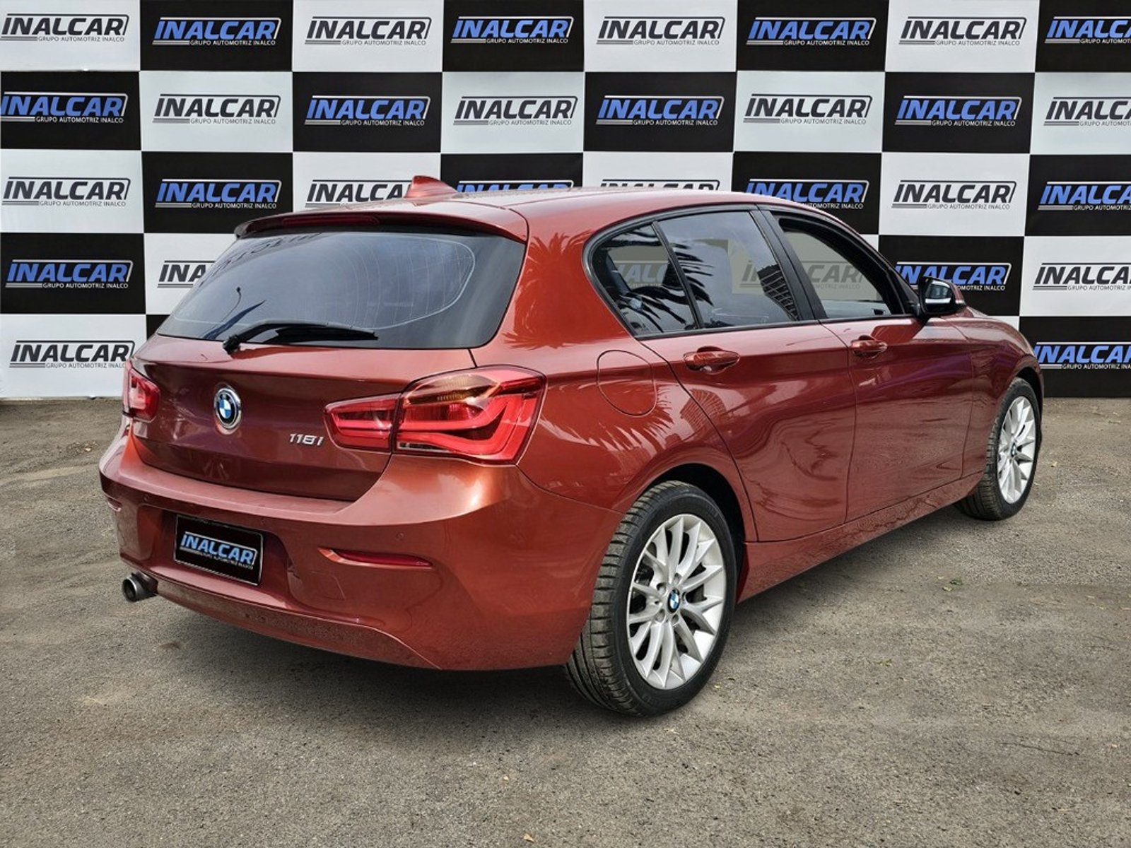 BMW 118 I LC 1.5 AUT 2018 - Foto 4 de 20