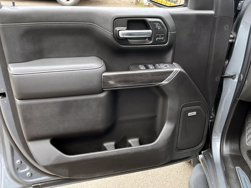 Chevrolet SILVERADO LTZ 4X4 2020 - Imagen 12 de 20