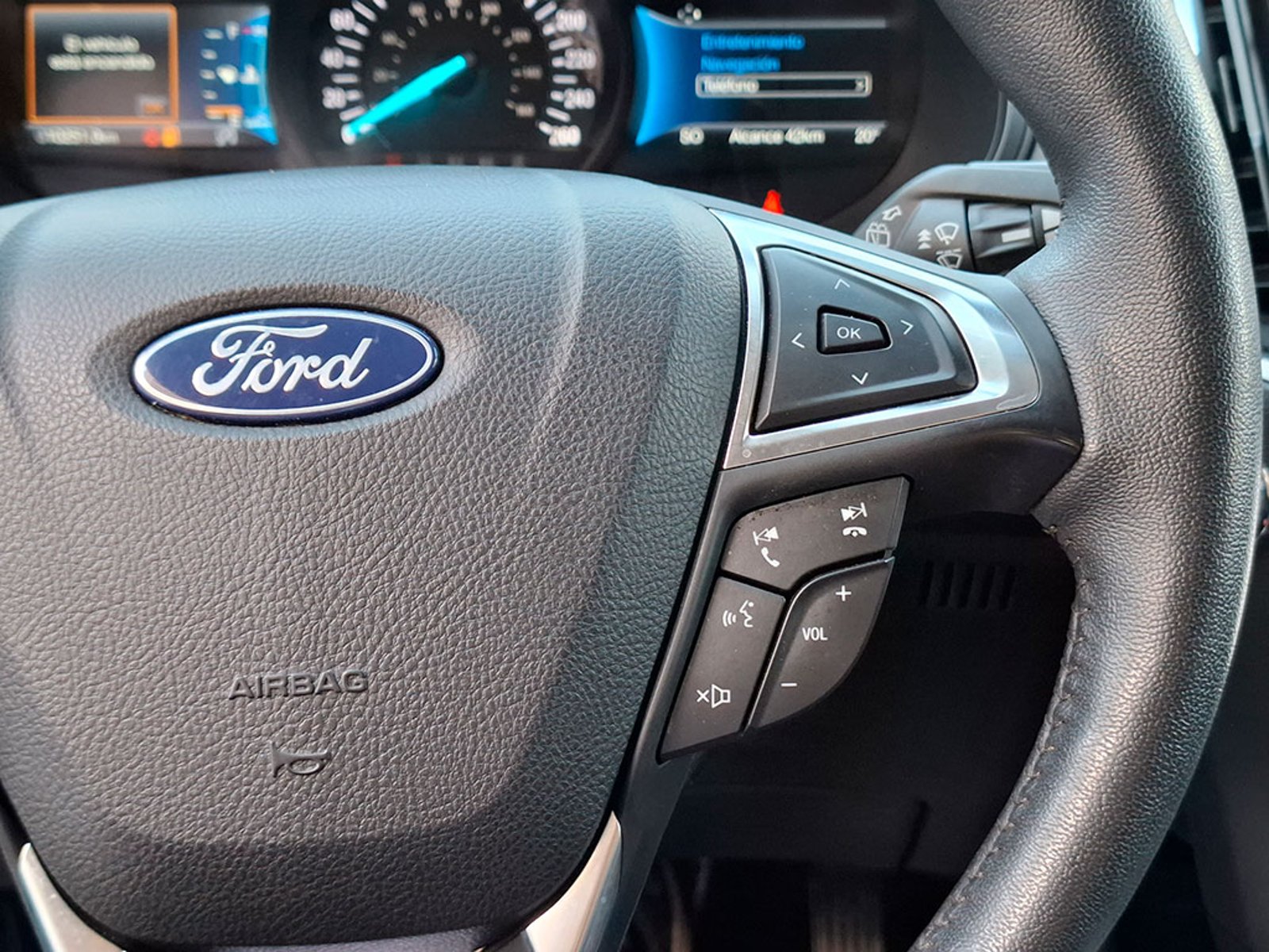 FORD EDGE AWD 2.0 AT 2023 - Imagen 11 de 20