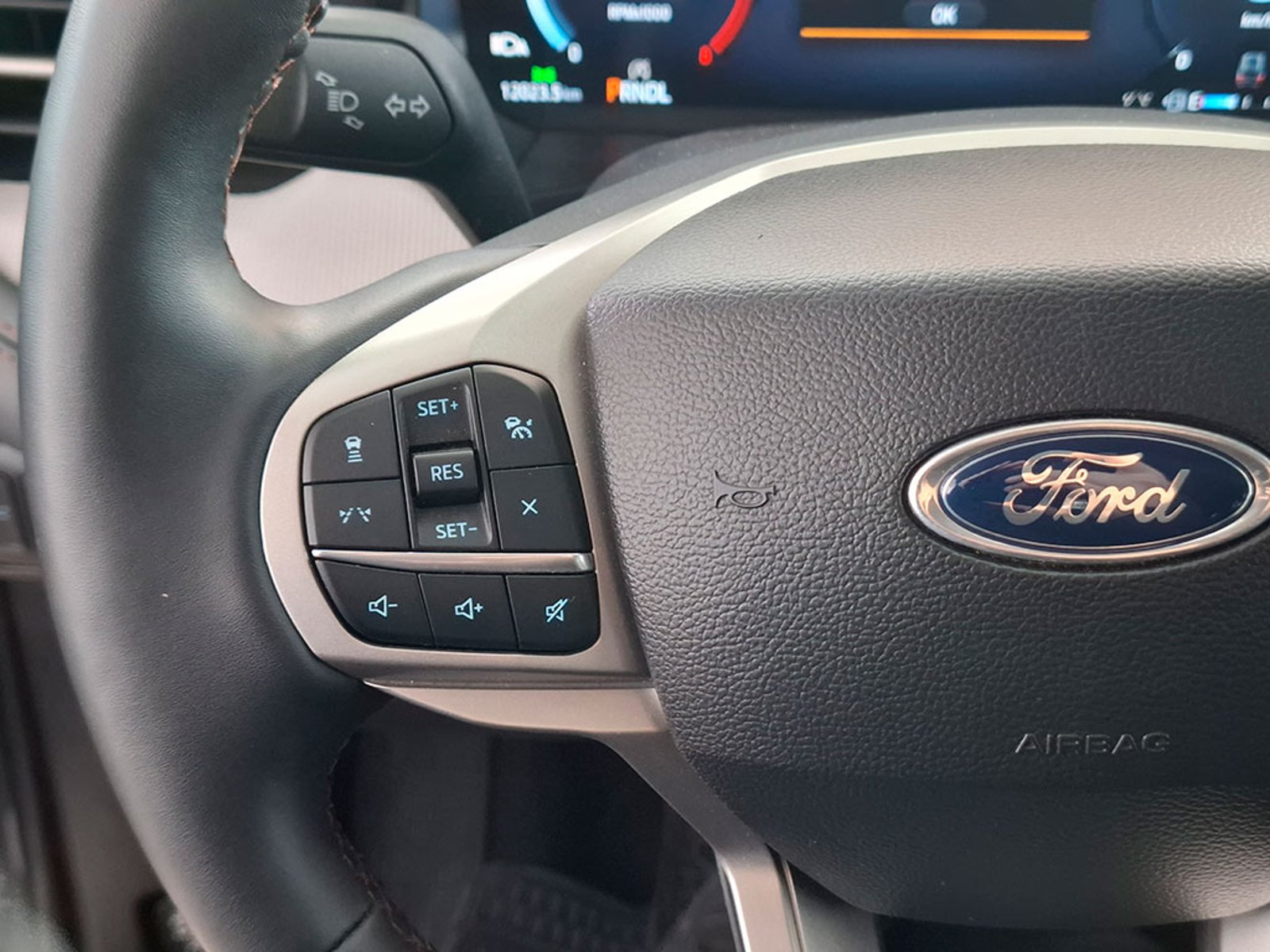 FORD EXPLORER 2.3 AUT 2025 - Imagen 8 de 20