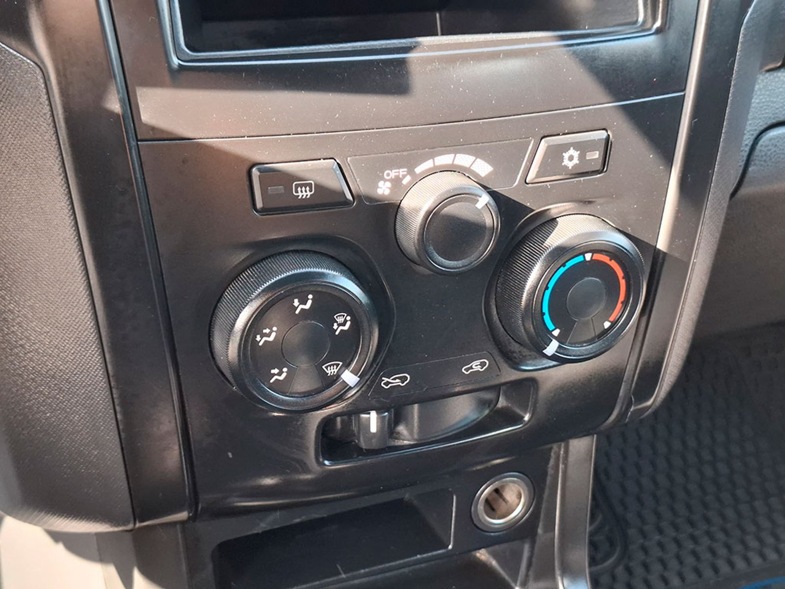 CHEVROLET D-MAX 2.5 R 2019 - Imagen 15 de 20