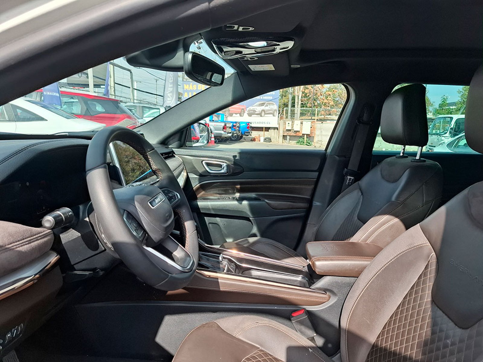 JEEP COMMANDER 2.0T OVERLAND 2023 - Imagen 10 de 20