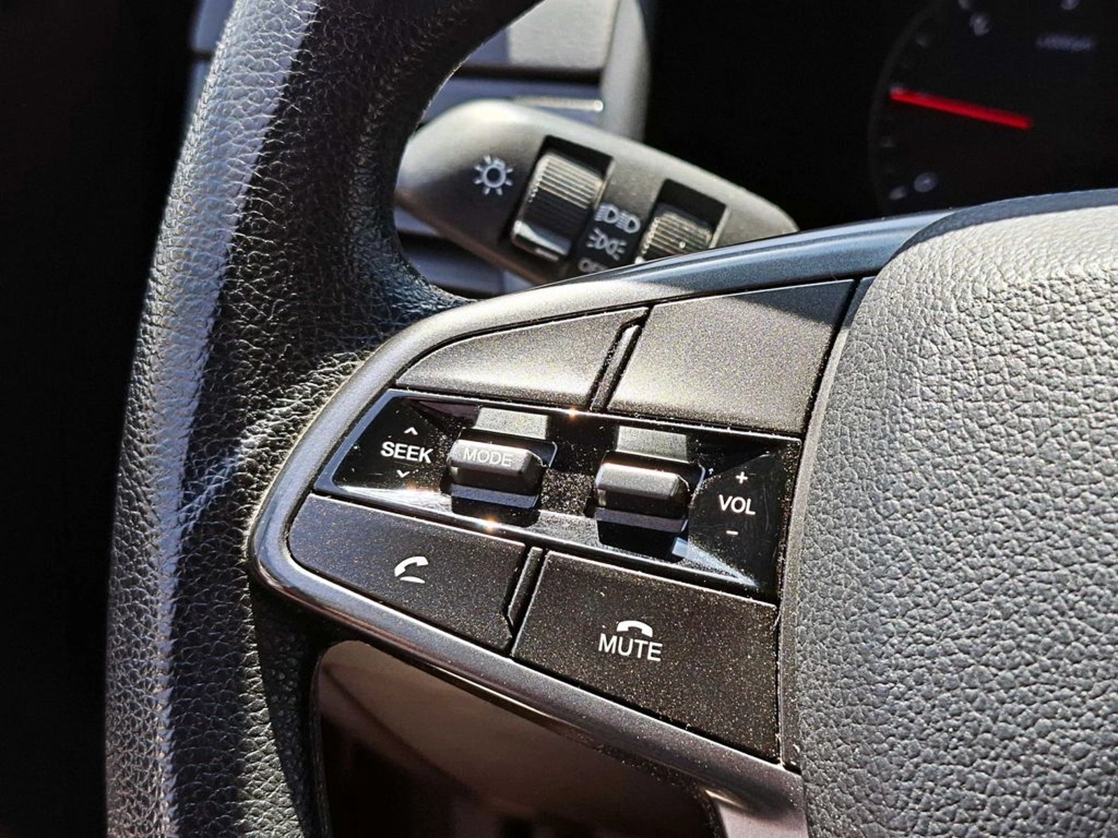 SSANGYONG GRAND MUSSO 2.2 GRAND 4WD MT 2021 - Imagen 10 de 15