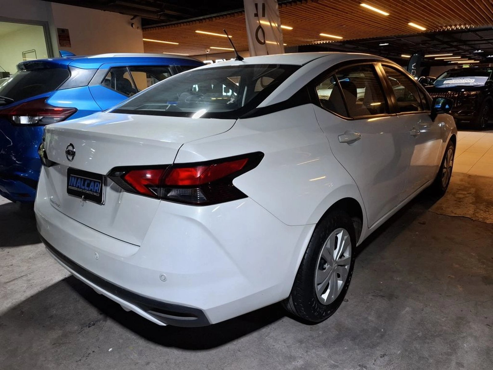 Nissan VERSA MT 1.6 2023 - Imagen 6 de 20