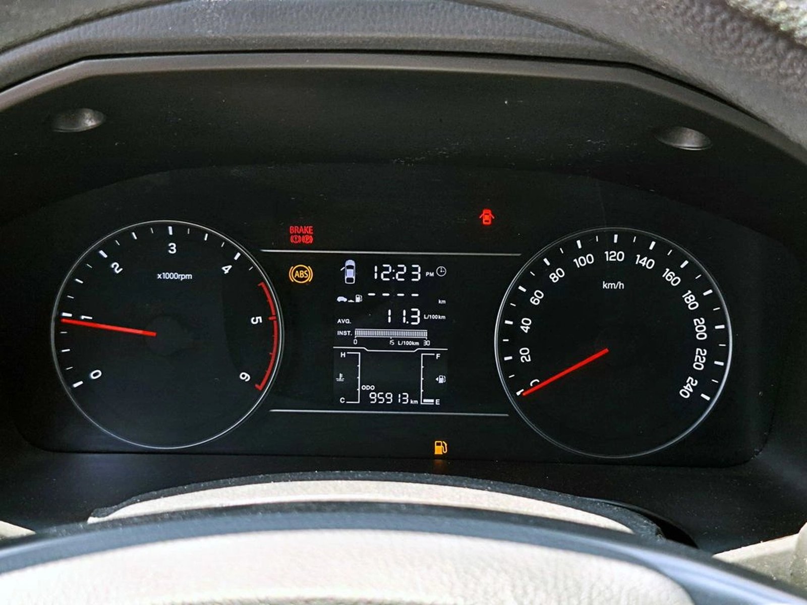SSANGYONG GRAND MUSSO 2.2 GRAND 4WD MT 2021 - Imagen 11 de 15