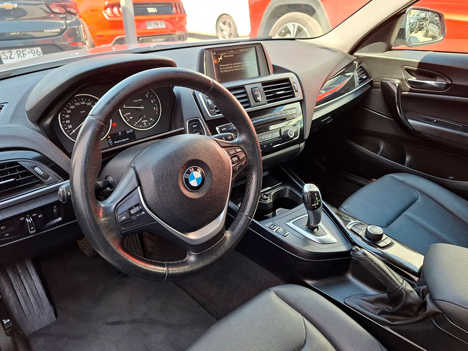 BMW 120i LCI 1.6 AUT 2016 - Imagen 11 de 20