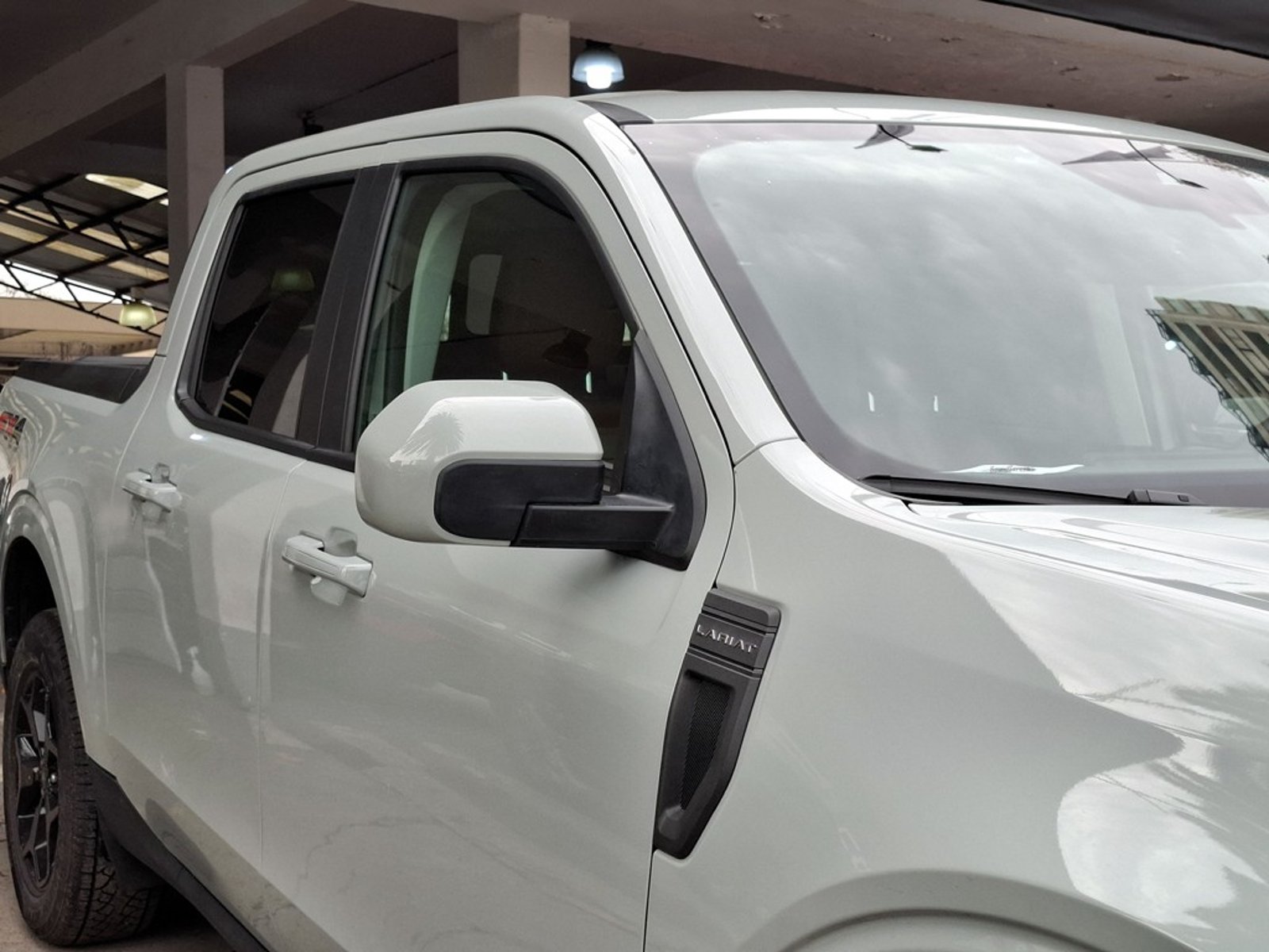 Ford MAVERICK 2.0 LARIAT 2024 - Imagen 8 de 14