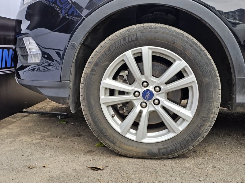 Ford ESCAPE 2.0 SE 4X4 AT 5P 2018 - Imagen 11 de 20