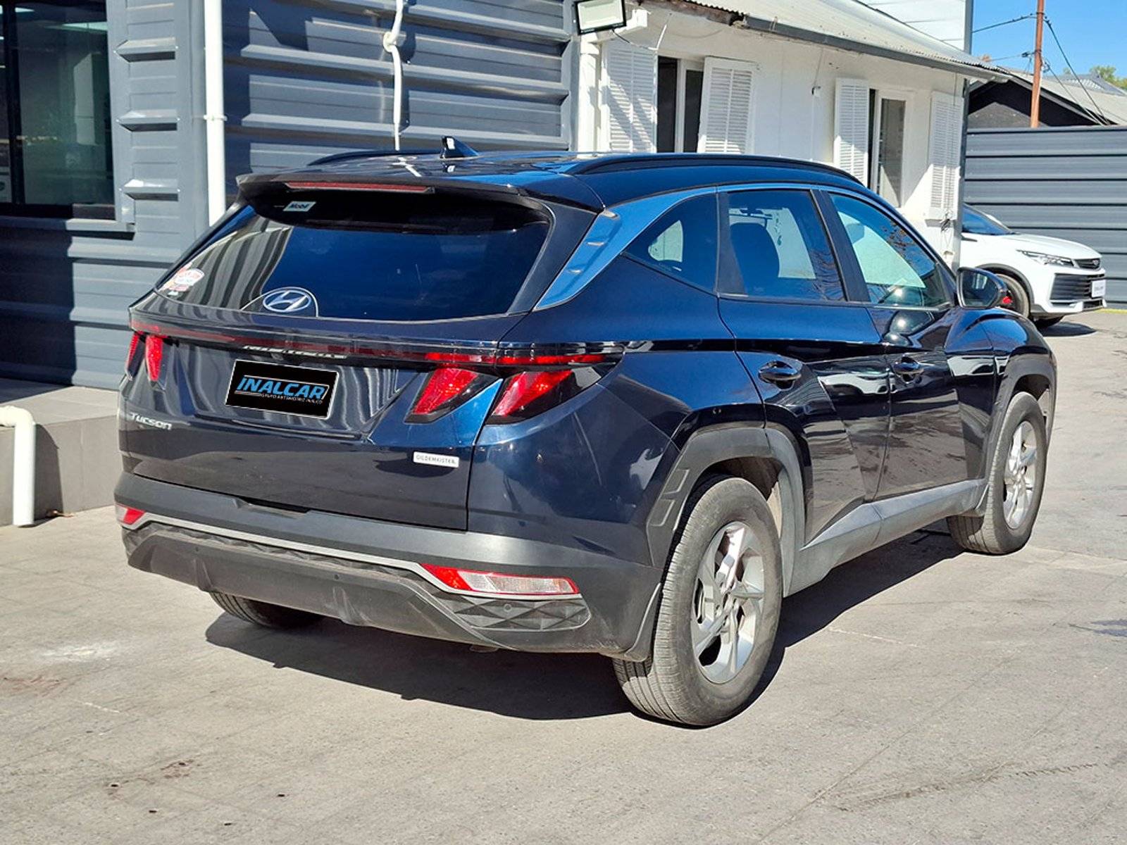 HYUNDAI TUCSON 2.0 NX4 PLUS 2023 - Imagen 9 de 20