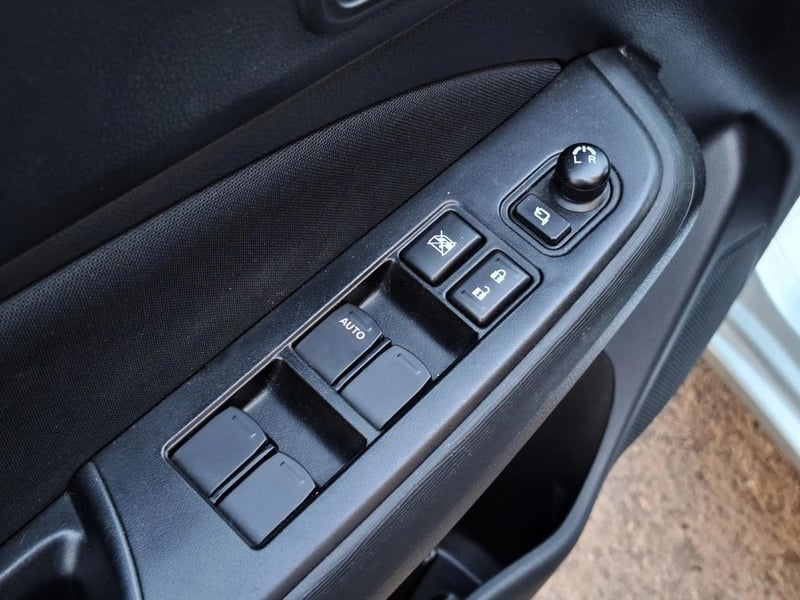 Suzuki DZIRE GL 1.2 2024 - Imagen 13 de 20