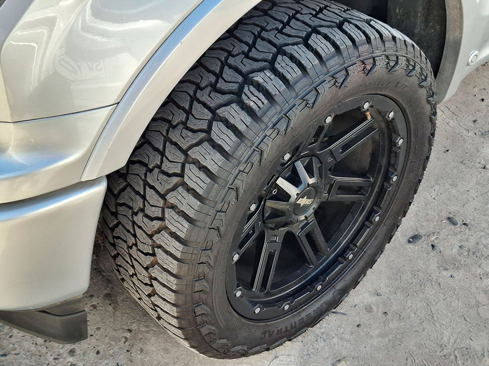 Ford F-150 PLATINUM 4X4 3.5 AUT 2020 - Foto 5 de 20