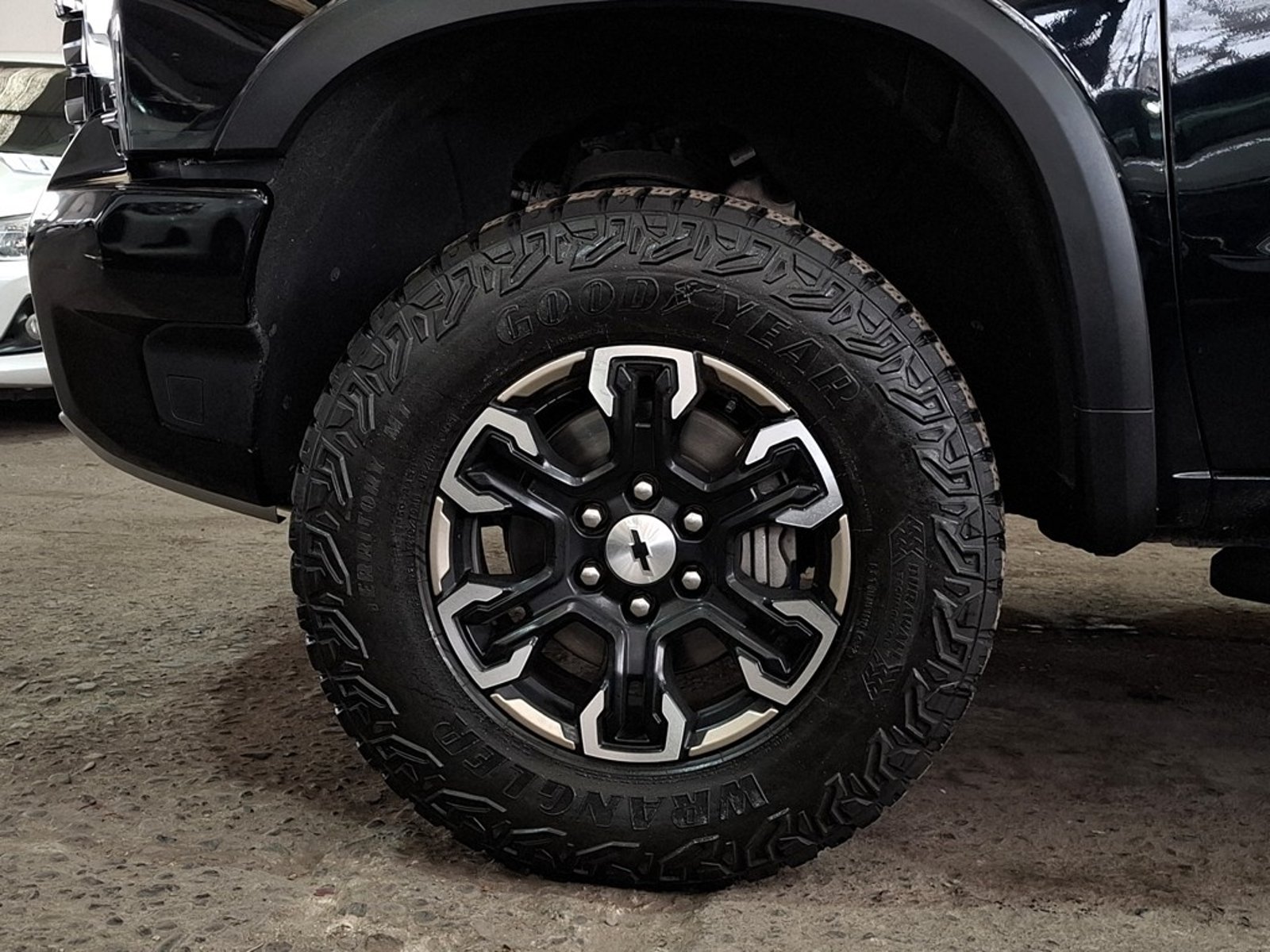 CHEVROLET SILVERADO 6.2 ZR2 2024 - Imagen 10 de 20