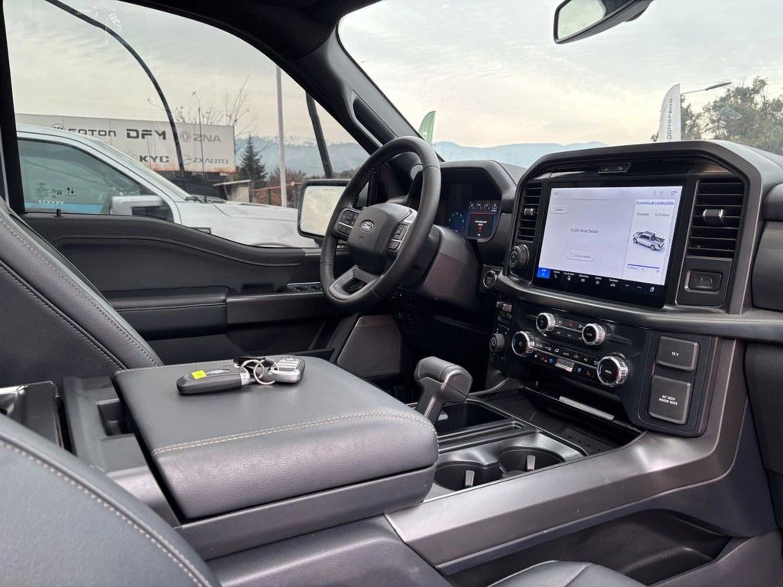 Ford F-150 LARIAT 2026 - Imagen 8 de 20