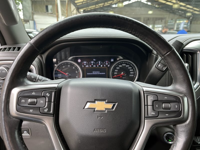 Chevrolet SILVERADO LTZ 4X4 2020 - Imagen 18 de 20