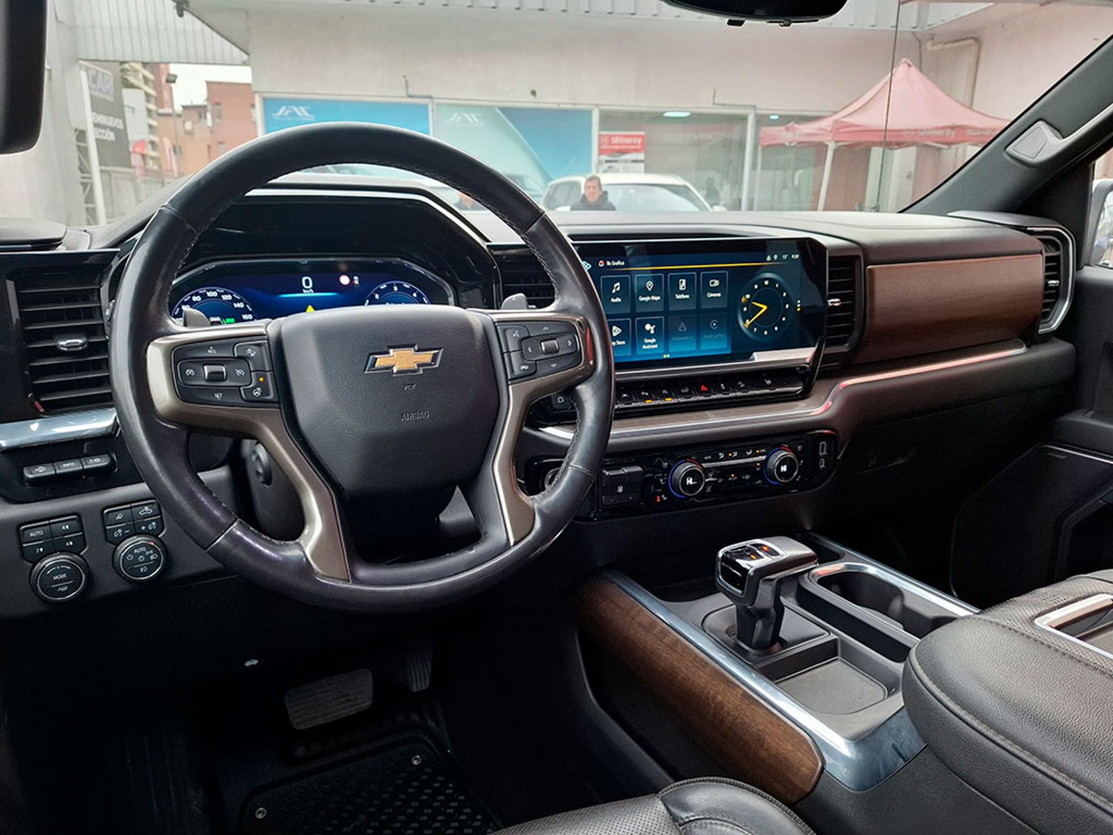 CHEVROLET SILVERADO 4X4 3.0 AUT 2023 - Imagen 13 de 20