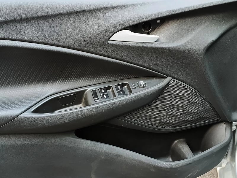 Chevrolet ONIX 1.0 2022 - Imagen 11 de 20