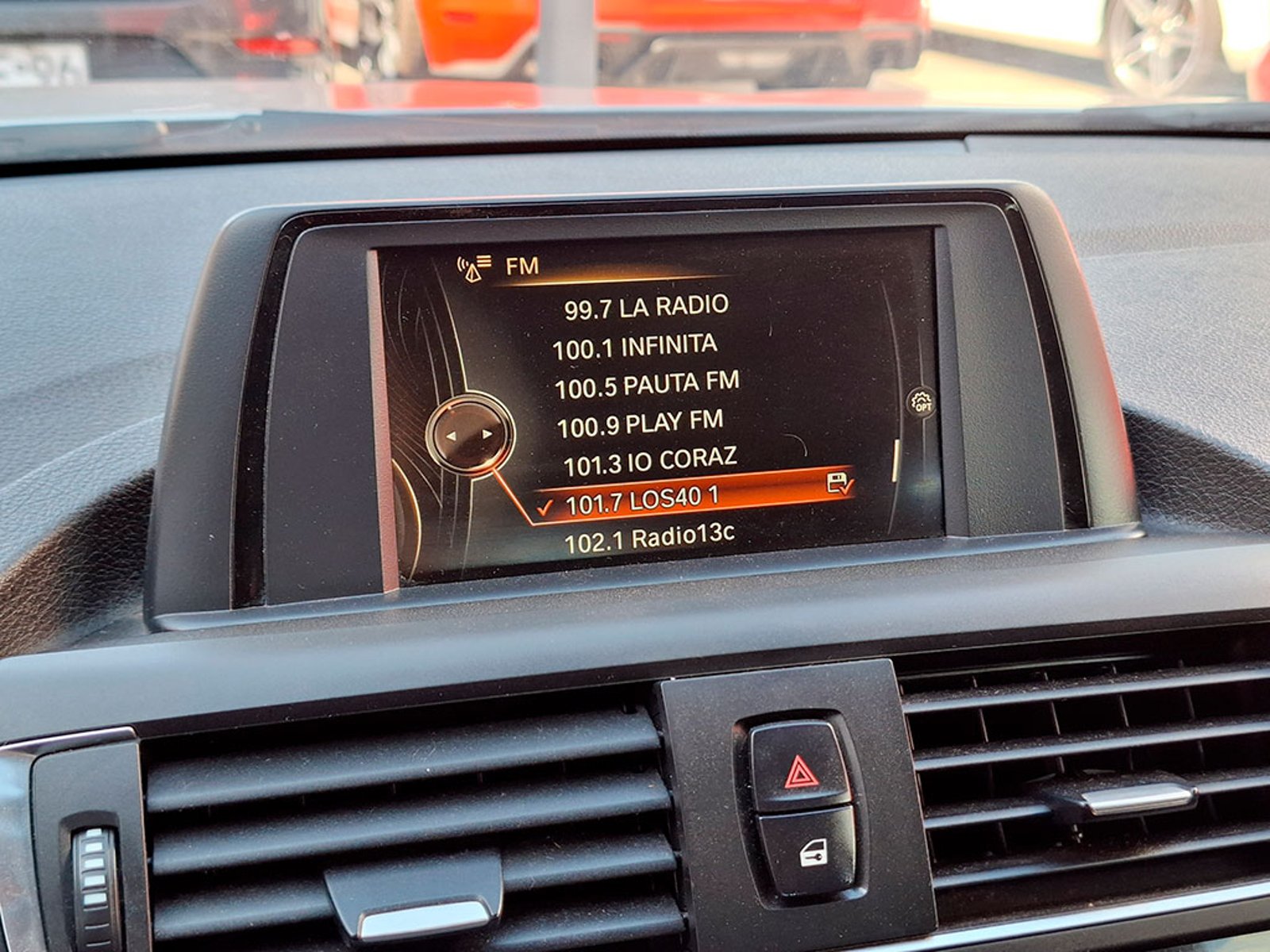 BMW 120i LCI 1.6 AUT 2016 - Imagen 17 de 20