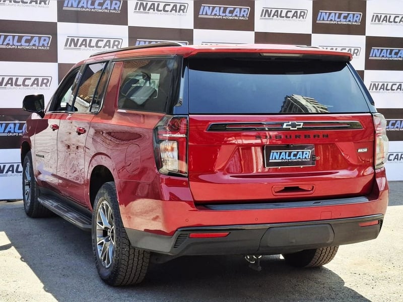 Chevrolet SUBURBAN 5.3 2023 - Imagen 10 de 20