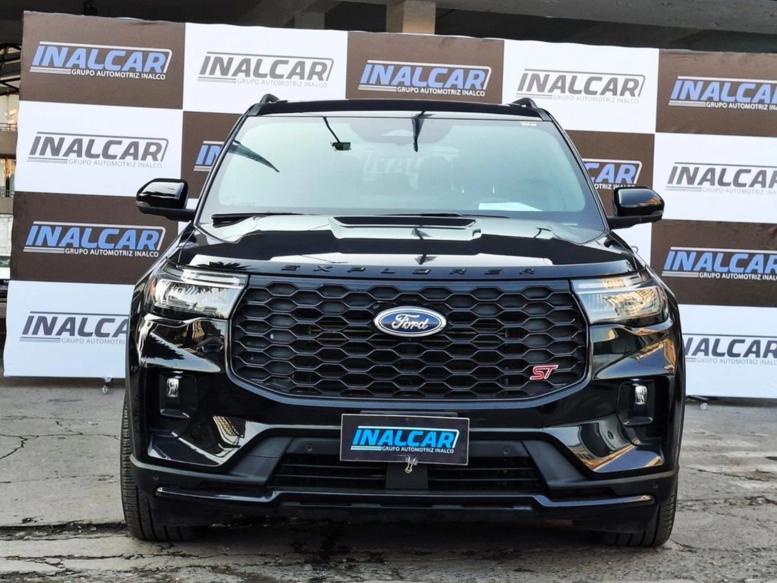 Ford EXPLORER ST 4X4 3.0 AUT 2025 - Foto 2 de 20