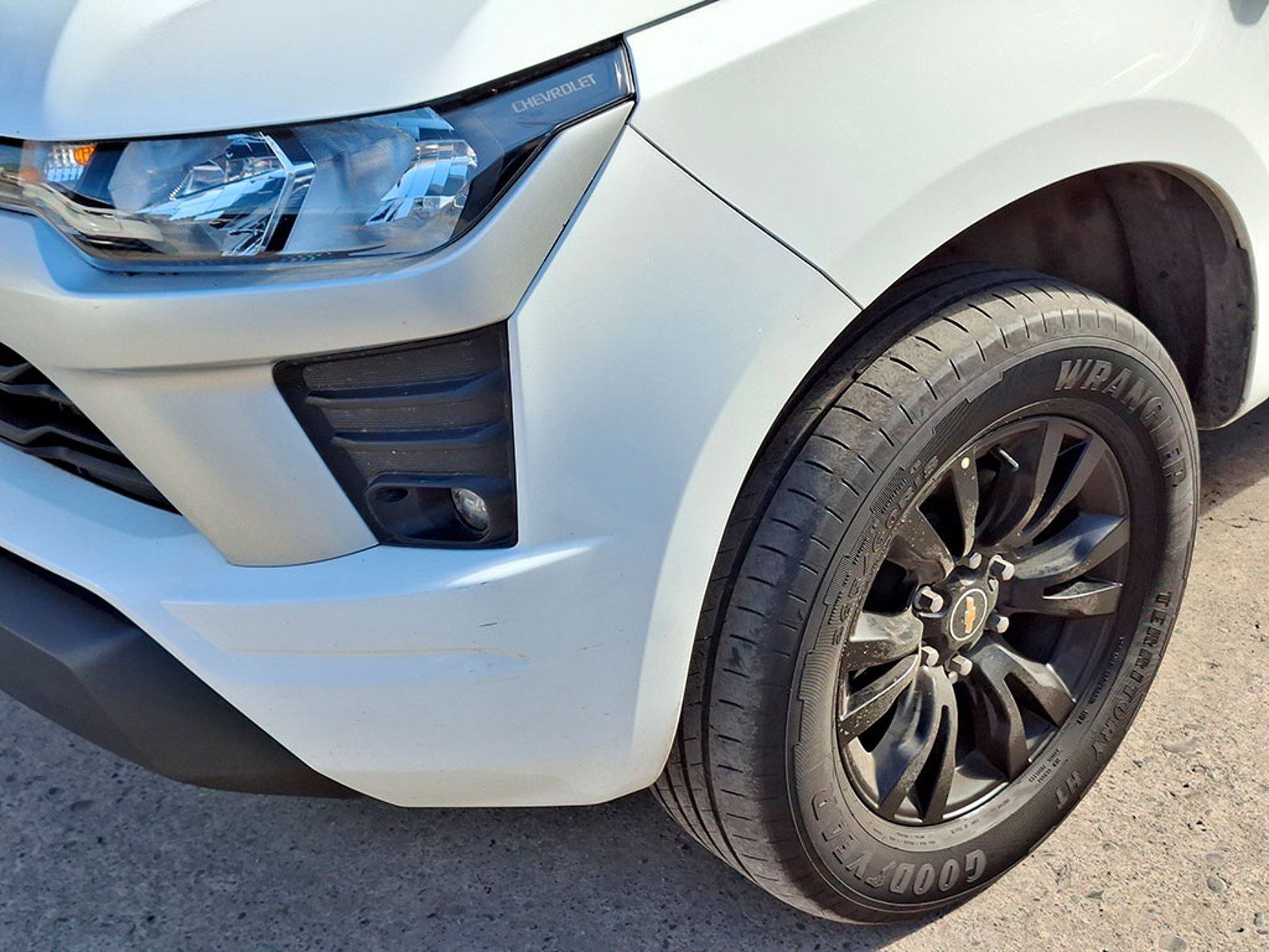 CHEVROLET COLORADO 2.8 WT 4WD 2025 - Imagen 5 de 20