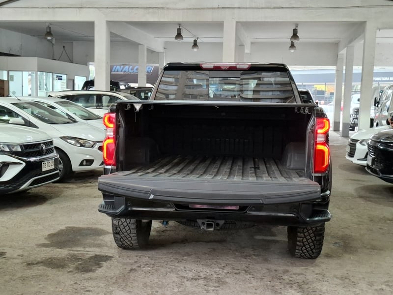 Chevrolet SILVERADO 6.2 ZR2 2024 - Imagen 6 de 20