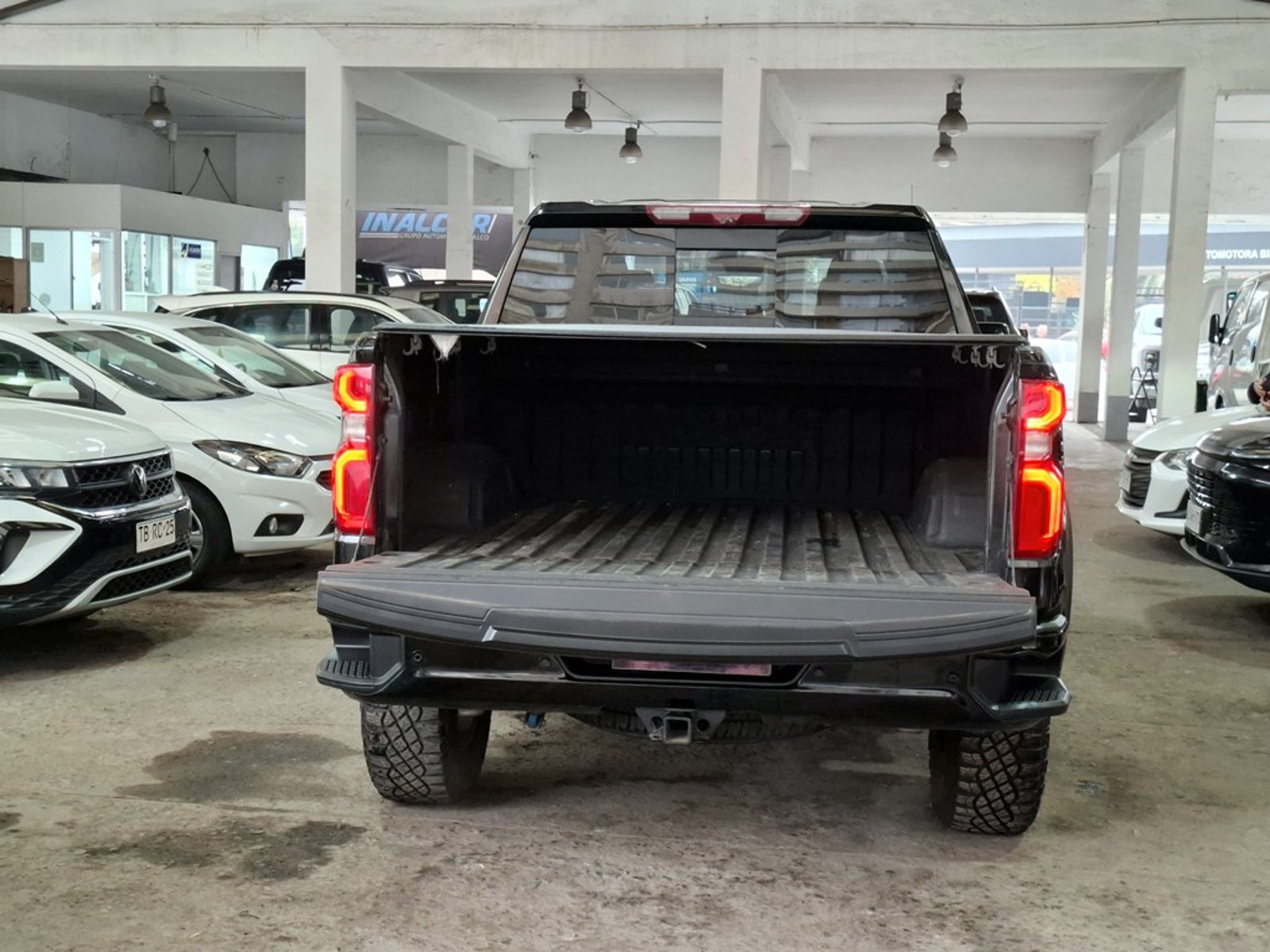 CHEVROLET SILVERADO 6.2 ZR2 2024 - Imagen 6 de 20