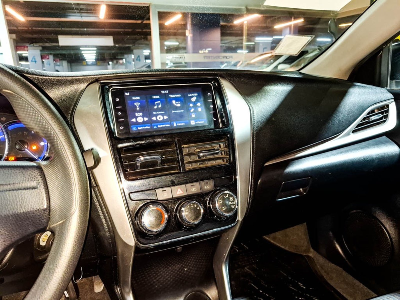 TOYOTA YARIS SEDAN OTTO 1.5 2021 - Imagen 9 de 14
