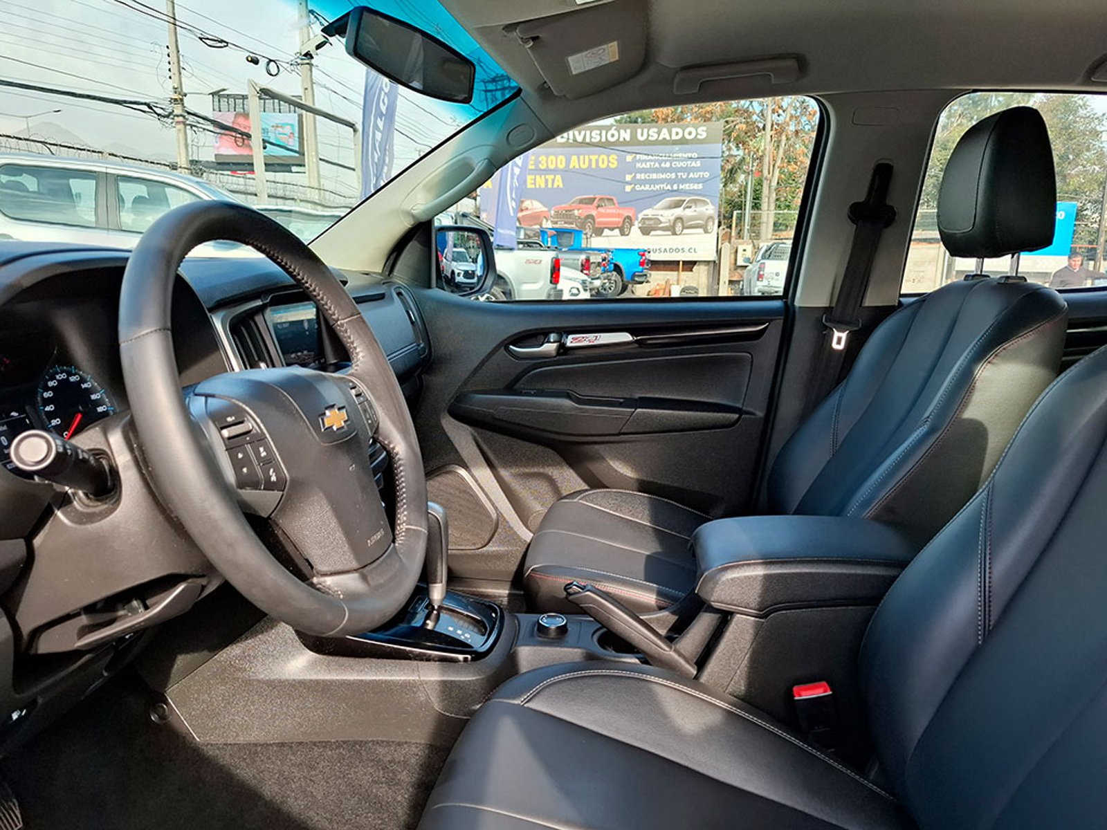 Chevrolet COLORADO DCAB 4X4 2.8 AT 2023 - Imagen 11 de 20