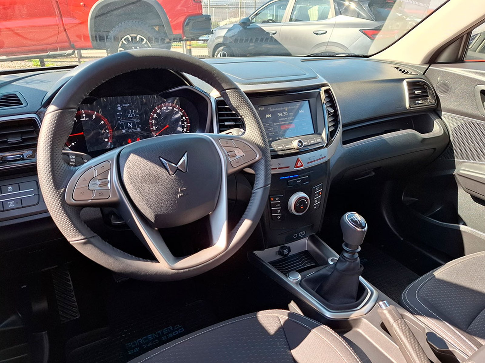 Mahindra XUV 300 1.2 2025 - Imagen 13 de 20