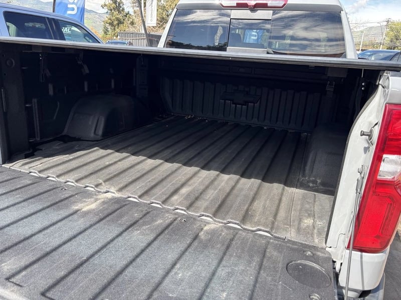 Chevrolet SILVERADO 5.3 Z71 TRAILBOSS AT 4X4 2025 - Imagen 14 de 20