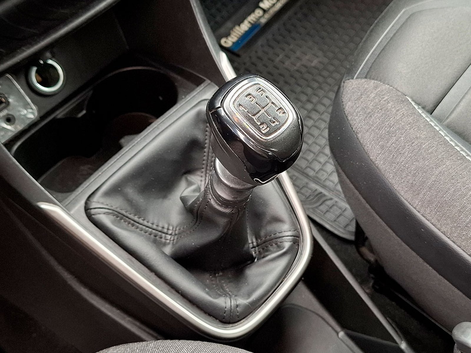 RAM 700 LARAMIE 2023 - Imagen 4 de 4