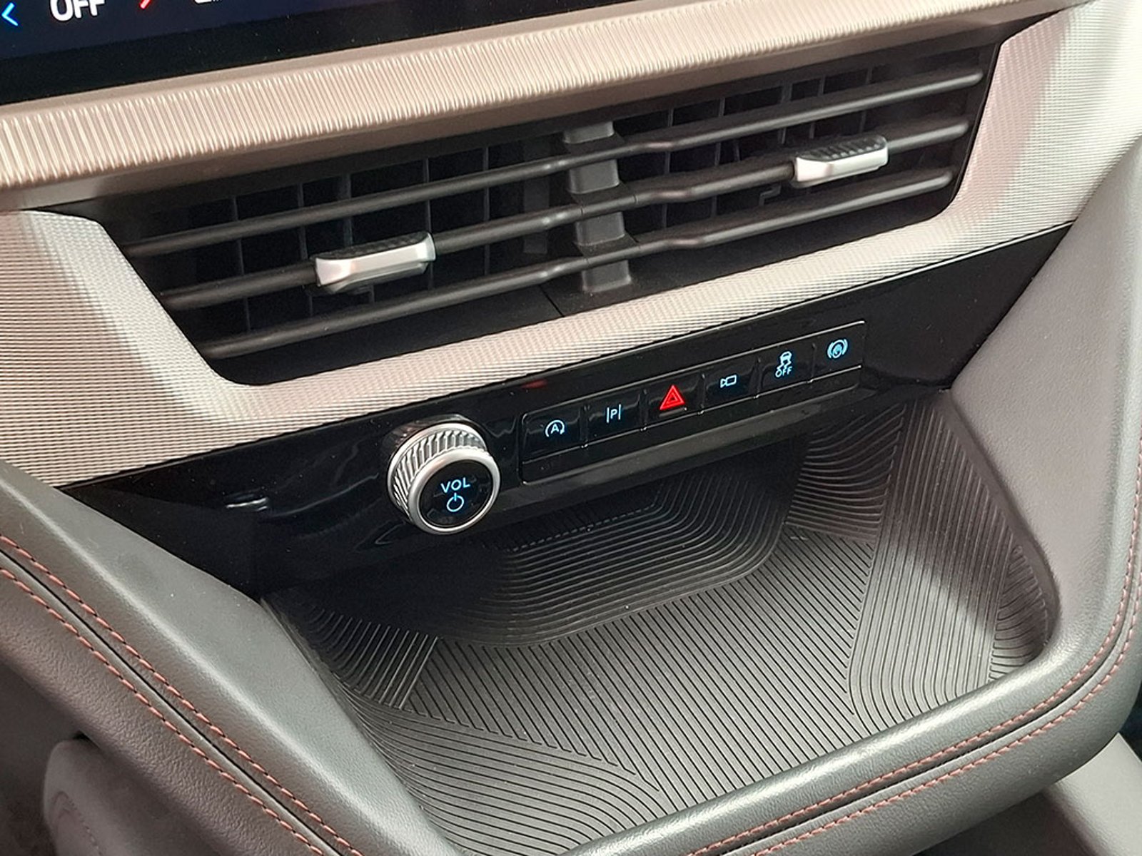 FORD EXPLORER 2.3 AUT 2025 - Imagen 14 de 20