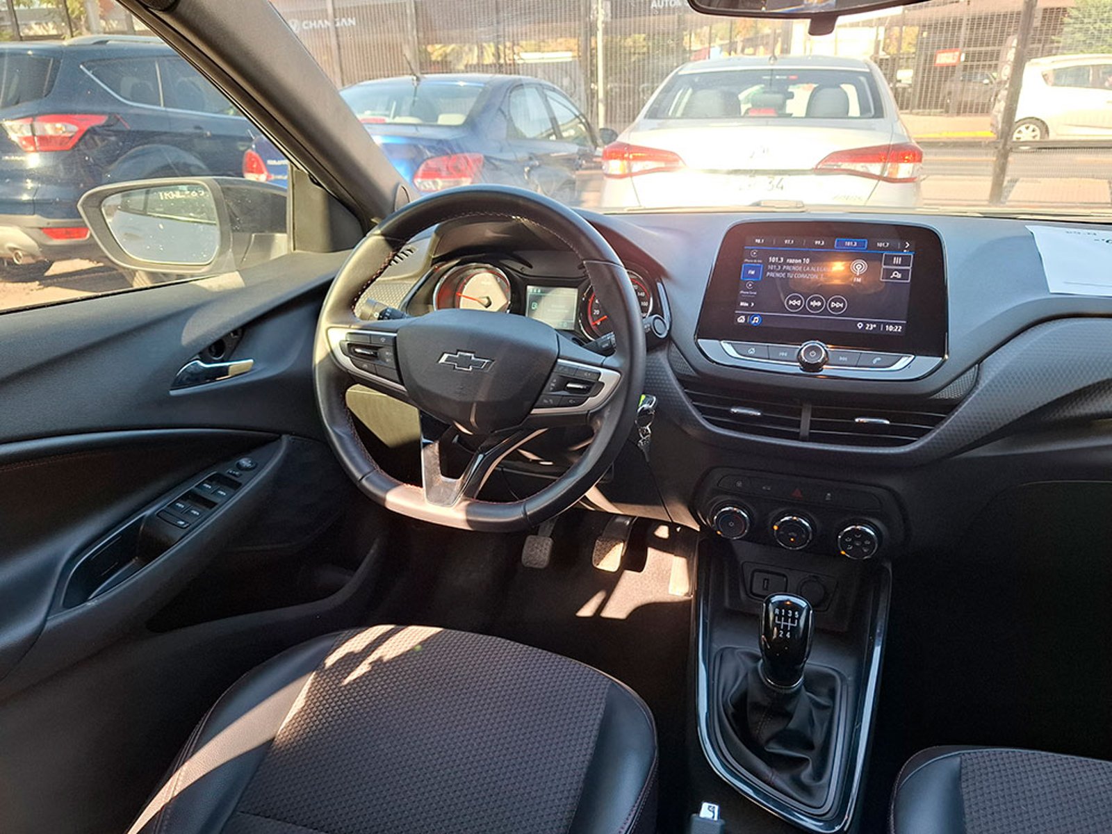 CHEVROLET ONIX 1.0 2024 - Imagen 12 de 20