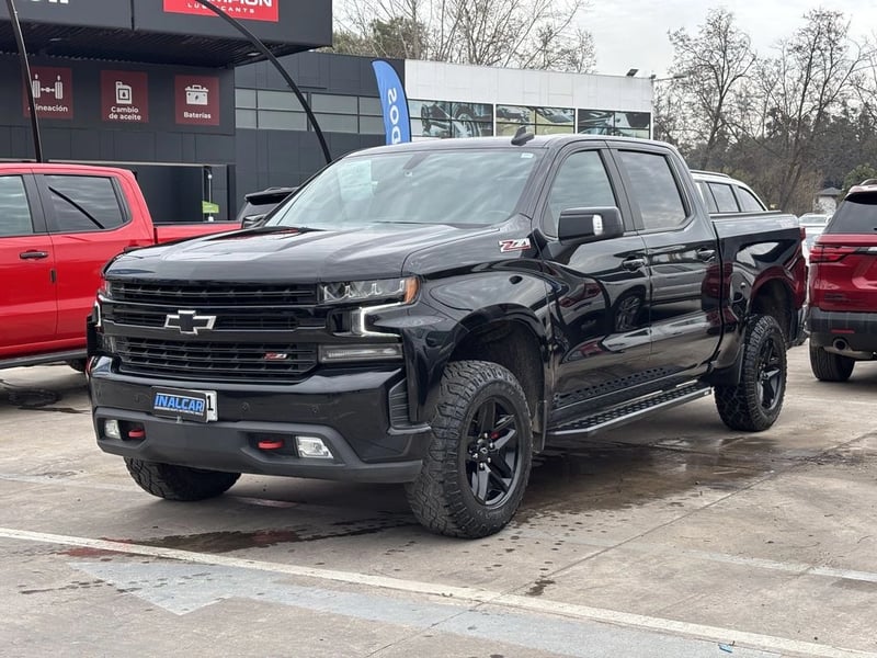 Chevrolet SILVERADO 5.3 LT TRAILBOSS Z71 4X4 AT 4P 2022