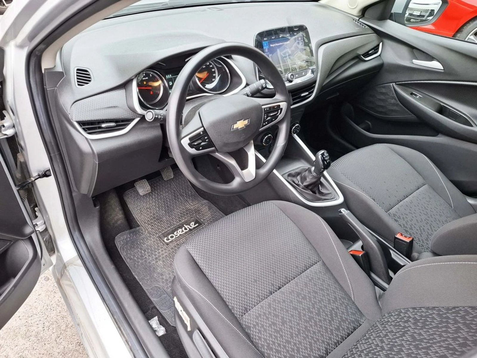 Chevrolet ONIX NB LT 1.0T 2022 - Imagen 15 de 20
