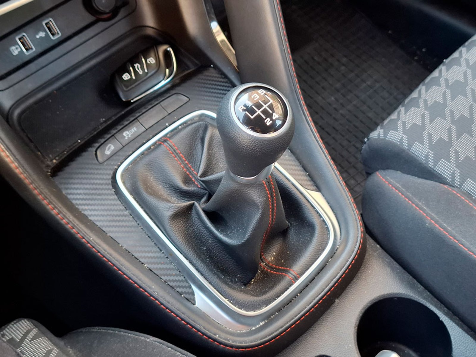 MG ZX 1.5 COM 2024 - Imagen 20 de 20