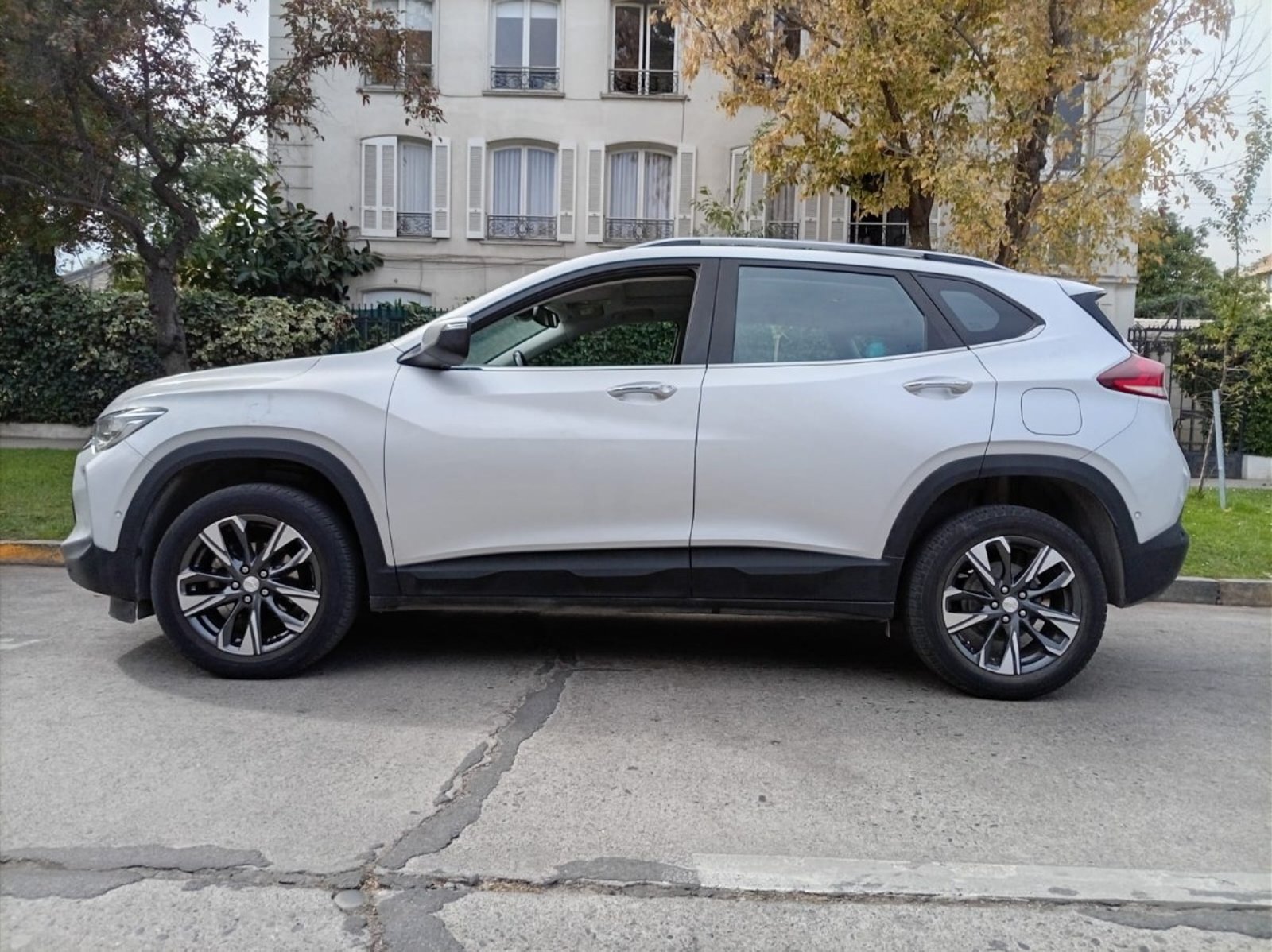CHEVROLET TRACKER 1.2T AUT PREMIER 2022 - Imagen 6 de 10