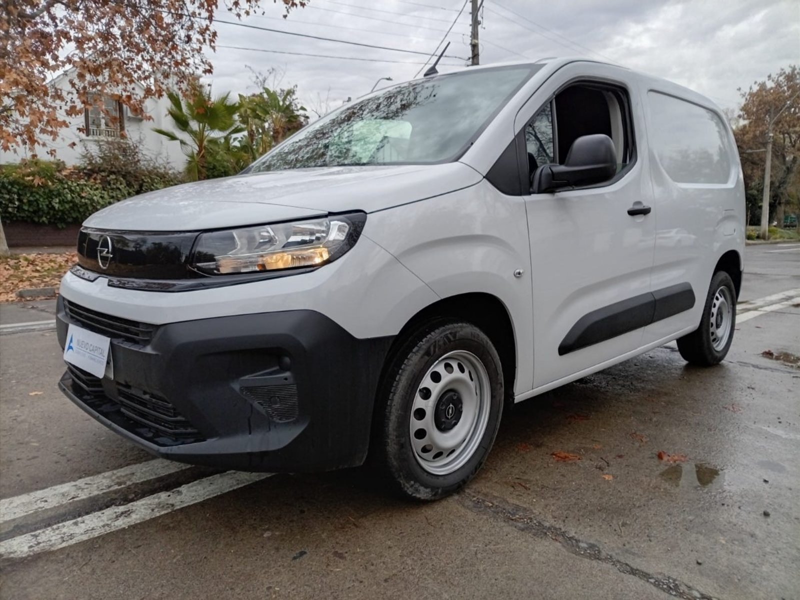 Opel COMBO 1.6T DIESEL 4X2 MT 5P. 2025 - Foto 3 de 10