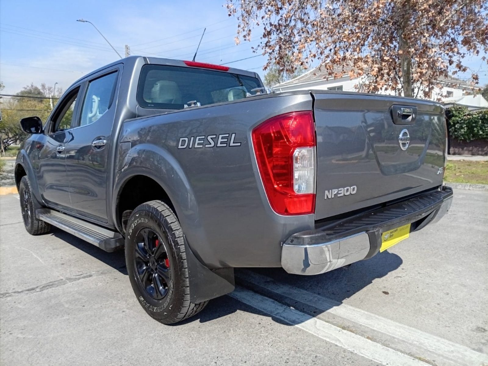 Nissan NP300 XE DCAB 2.3 4X2 DIESEL 2018 - Foto 4 de 10