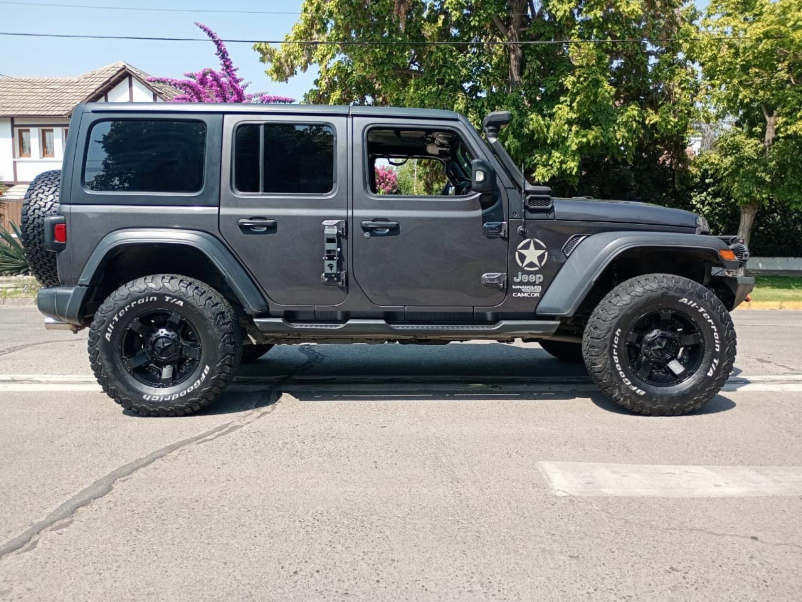 JEEP WRANGLER UNLIMITED SPORT 4X4 3.6 AUT 2019 - Imagen 5 de 10
