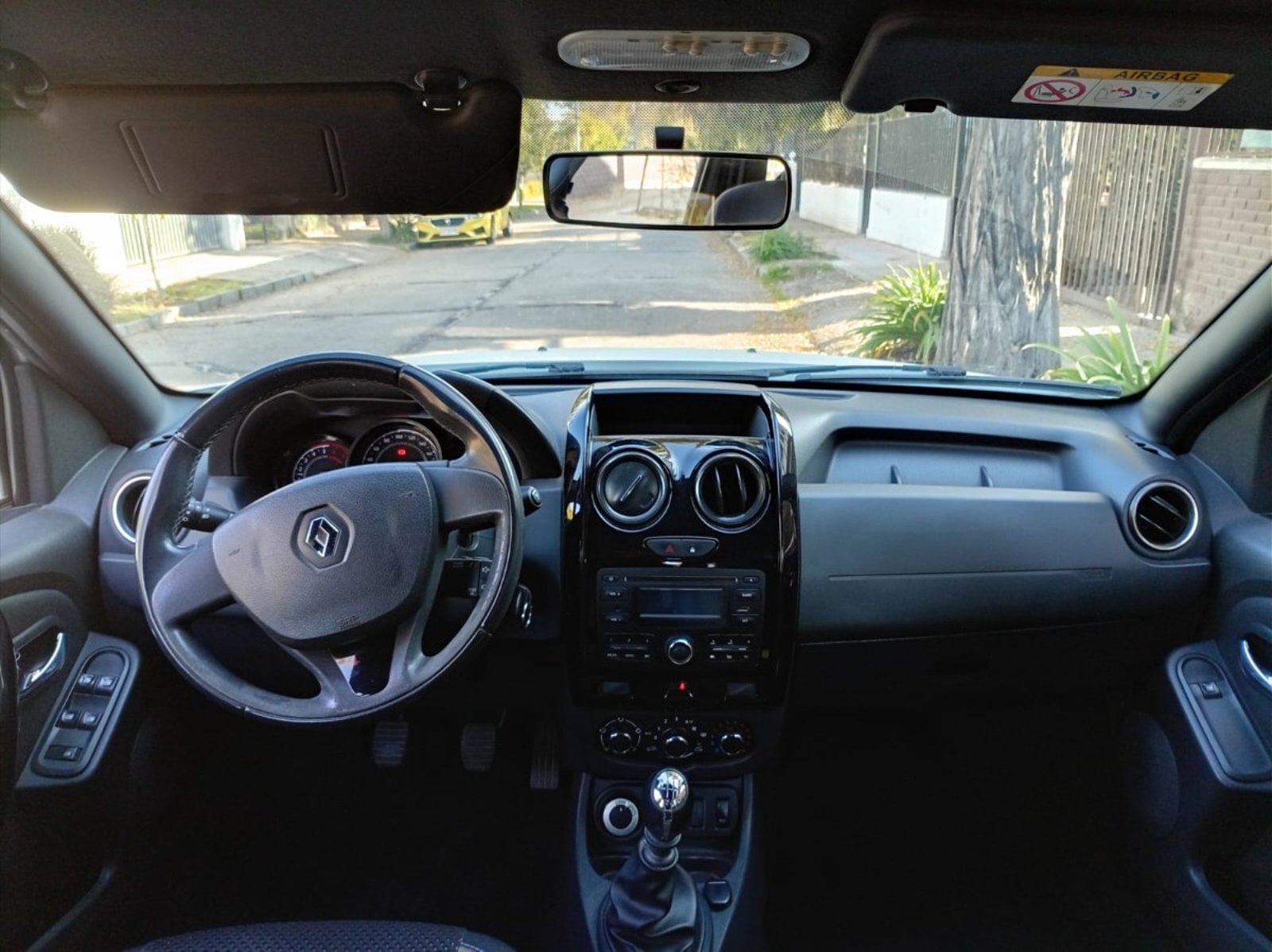 RENAULT DUSTER DYNAMIQUE 4WD 2.0 2018 - Imagen 9 de 10