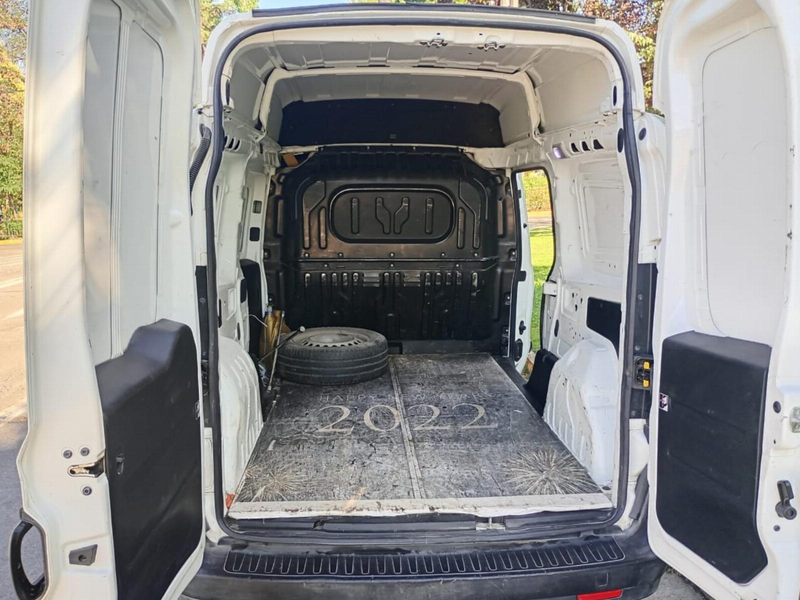 RAM VAN 1000 CARGO XL 1.6 2019 - Imagen 9 de 10