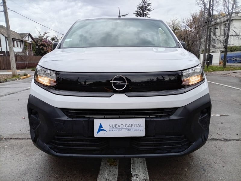Opel COMBO 1.6T DIESEL 4X2 MT 5P. 2025
