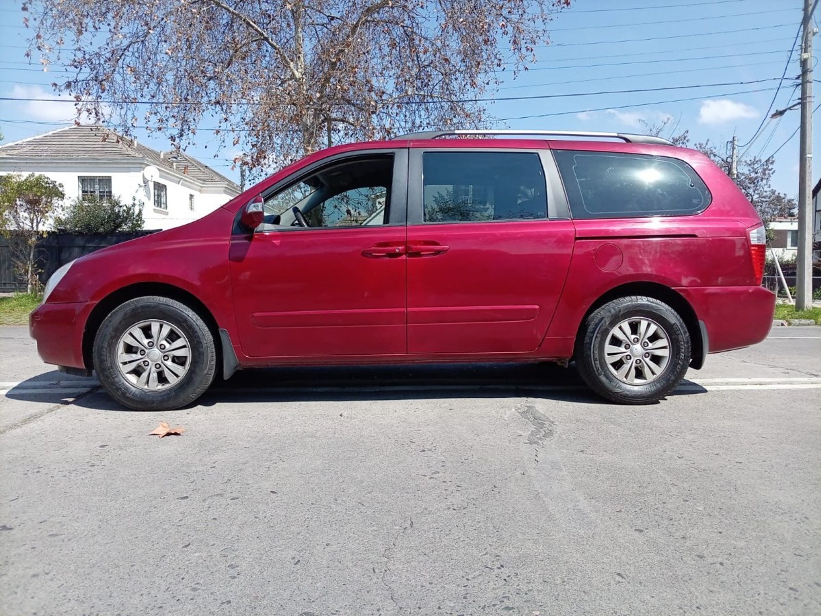 Kia GRAND CARNIVAL LX 2.2 AUT 2015 - Foto 5 de 10