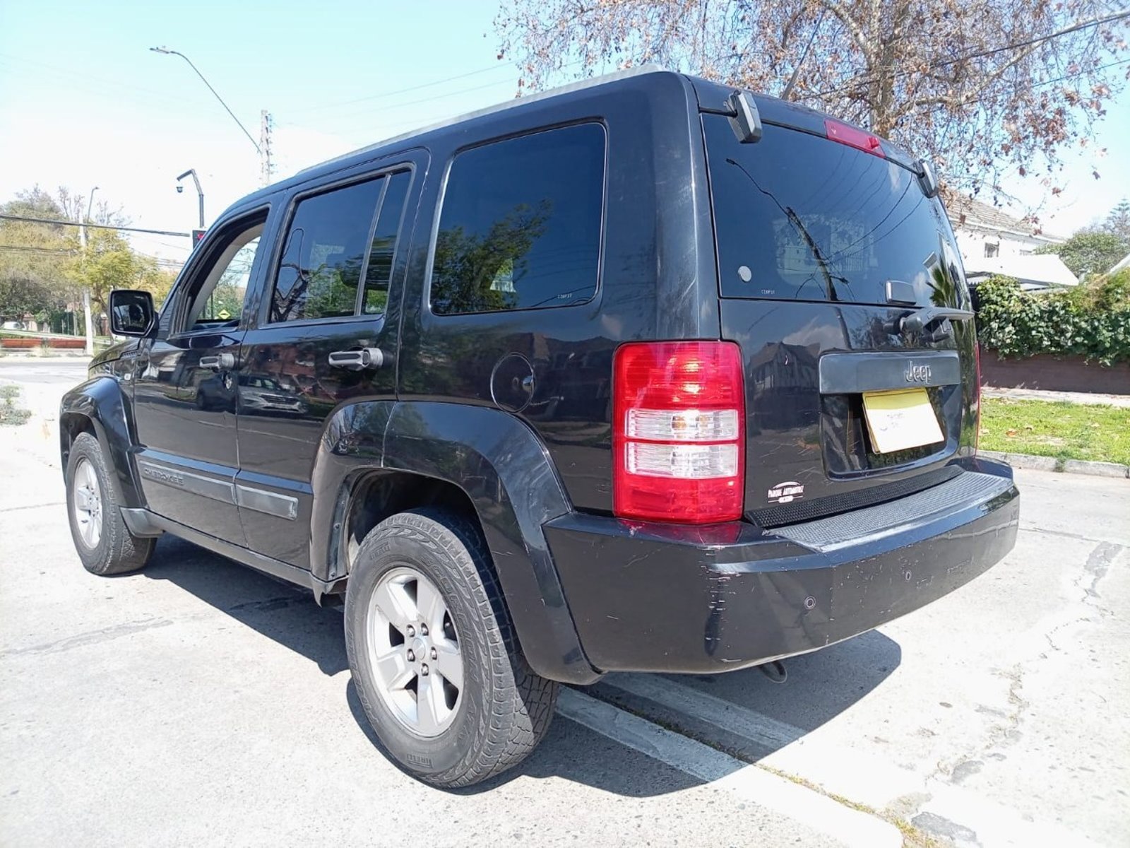 Jeep LIBERTY 3.7 AUT 4X4 2011 - Foto 5 de 10