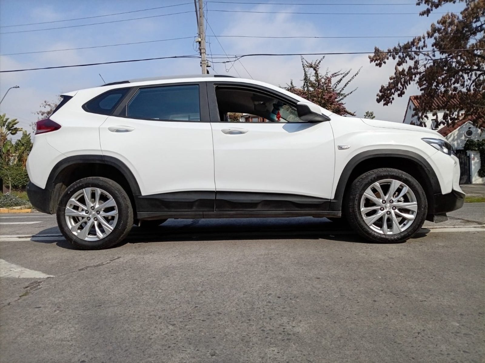 Chevrolet TRACKER 1.2 LTZ AT 5P 2021 - Imagen 6 de 10